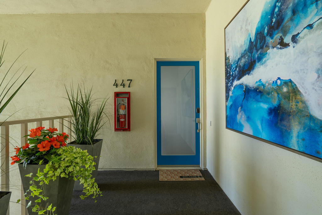 447 Desert Lakes Drive