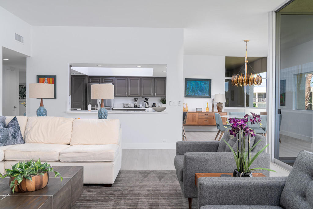 447 Desert Lakes Drive