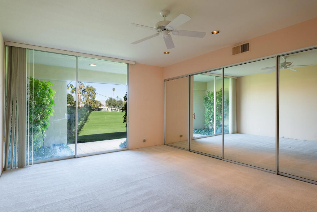 399 Desert Lakes Drive