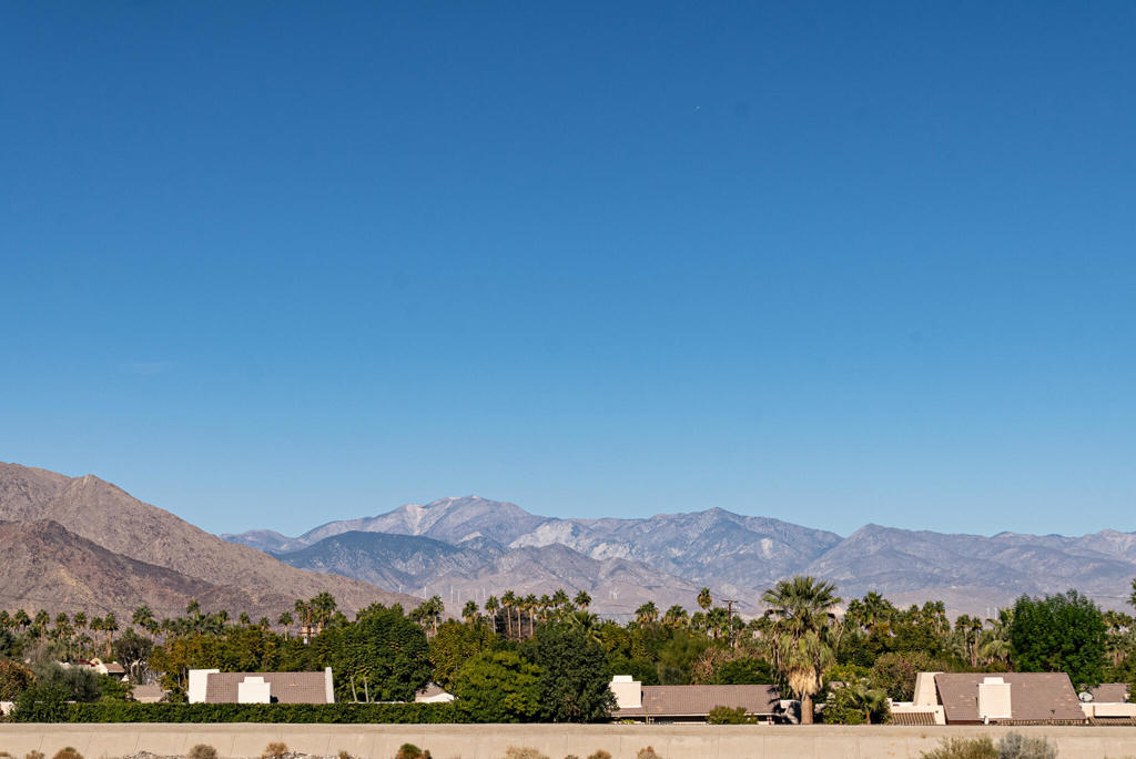 495 Desert Lakes Drive