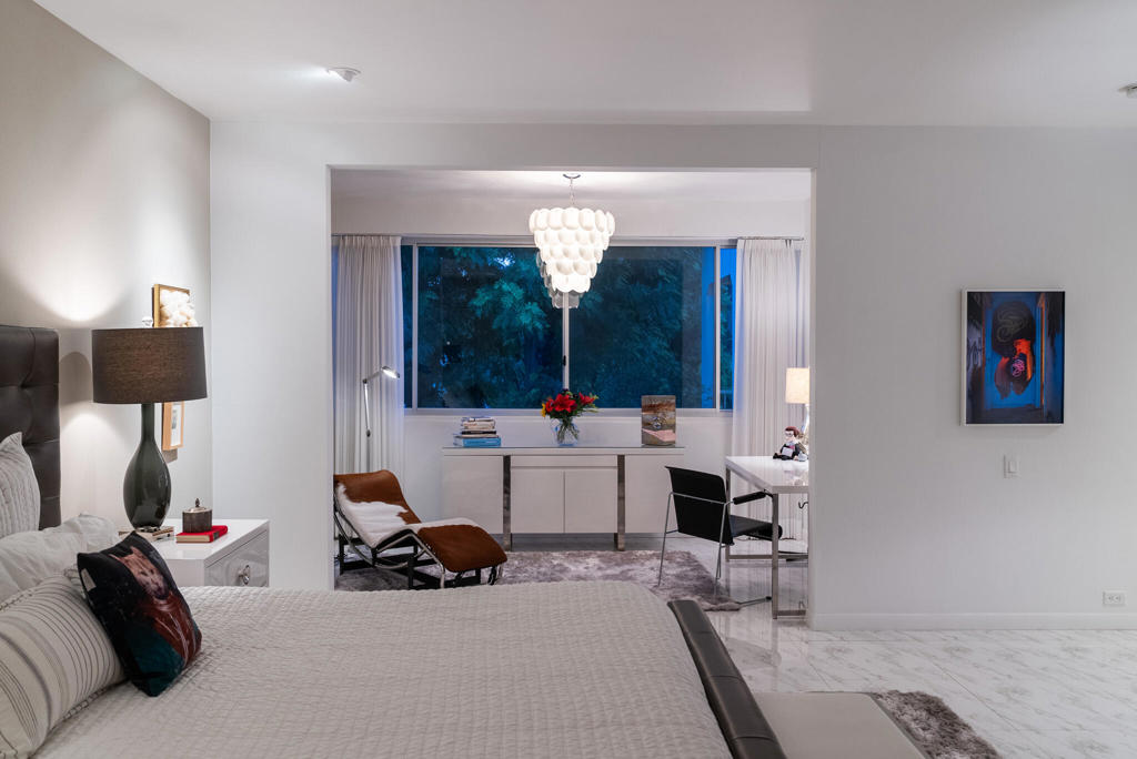 495 Desert Lakes Drive