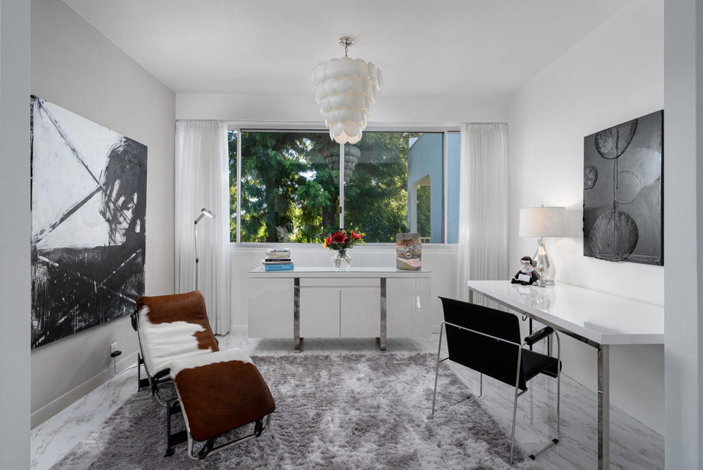 495 Desert Lakes Drive