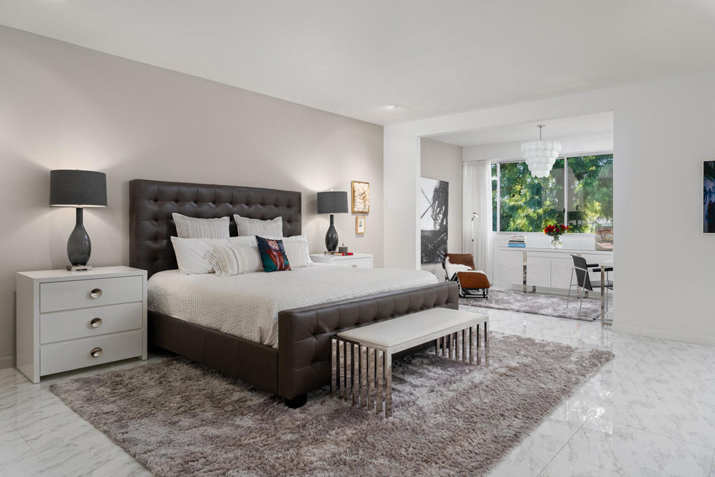 495 Desert Lakes Drive