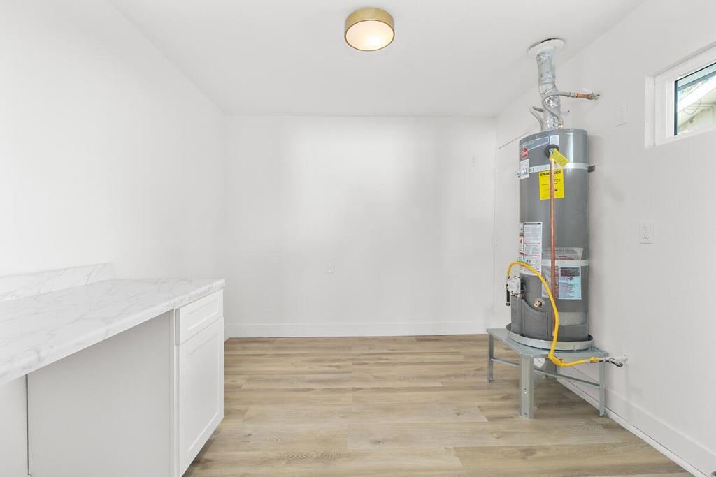 77200 Indiana Avenue