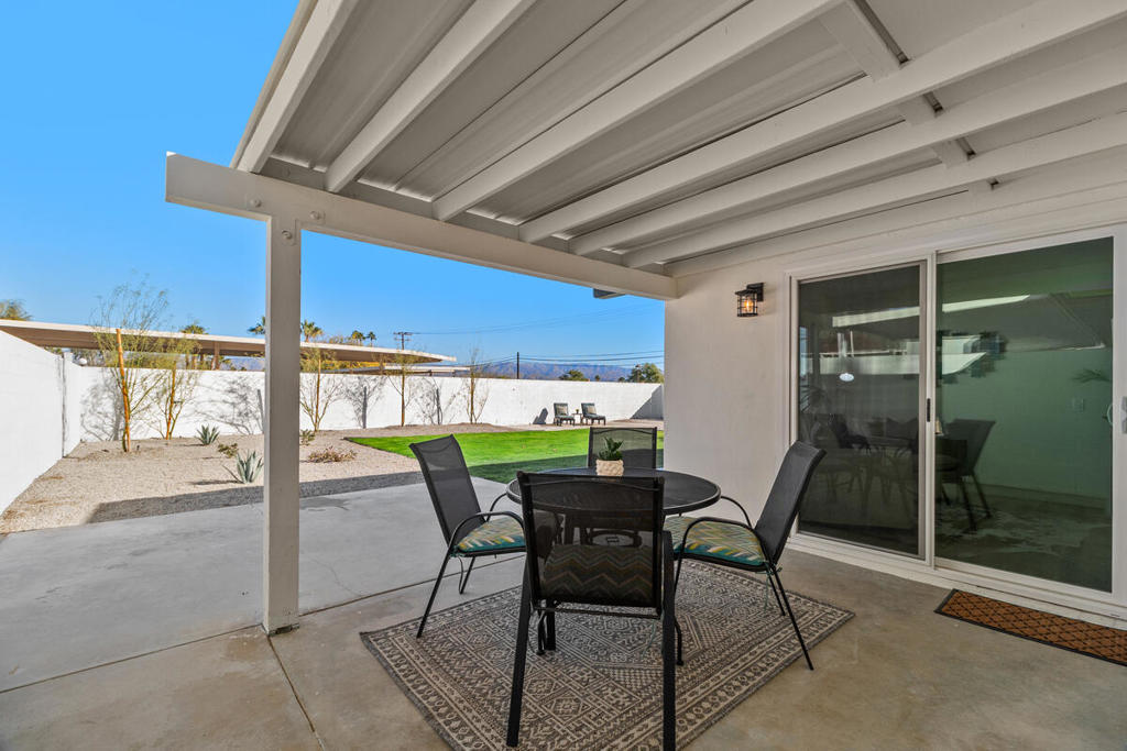 77200 Indiana Avenue