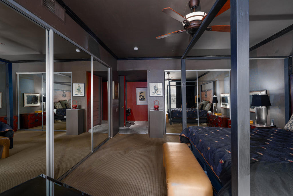 209 Desert Lakes Drive