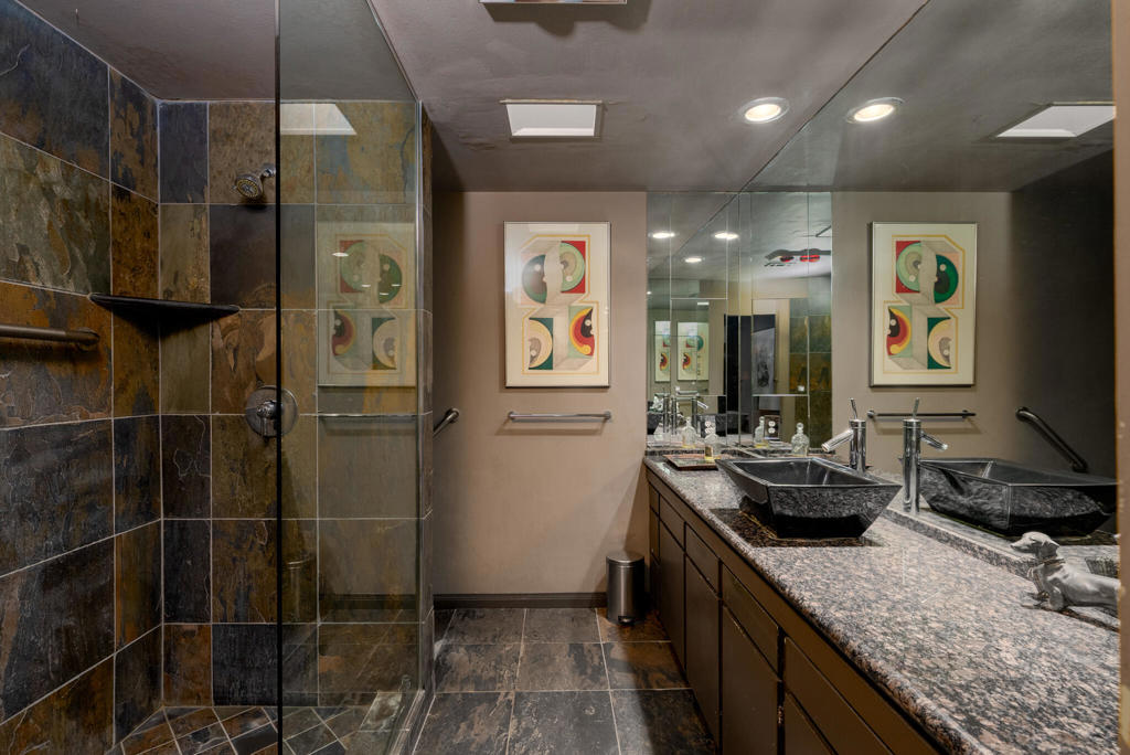 209 Desert Lakes Drive