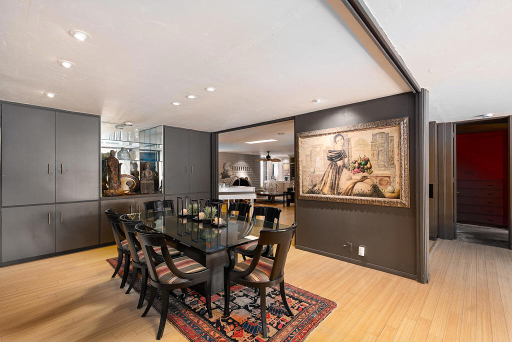 209 Desert Lakes Drive