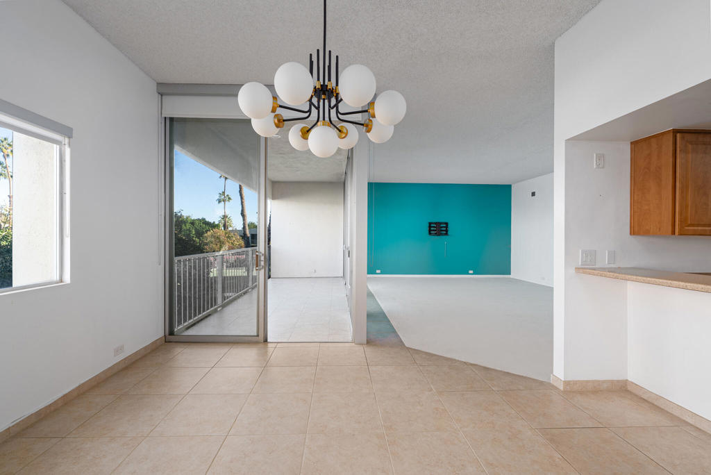 455 Desert Lakes Drive