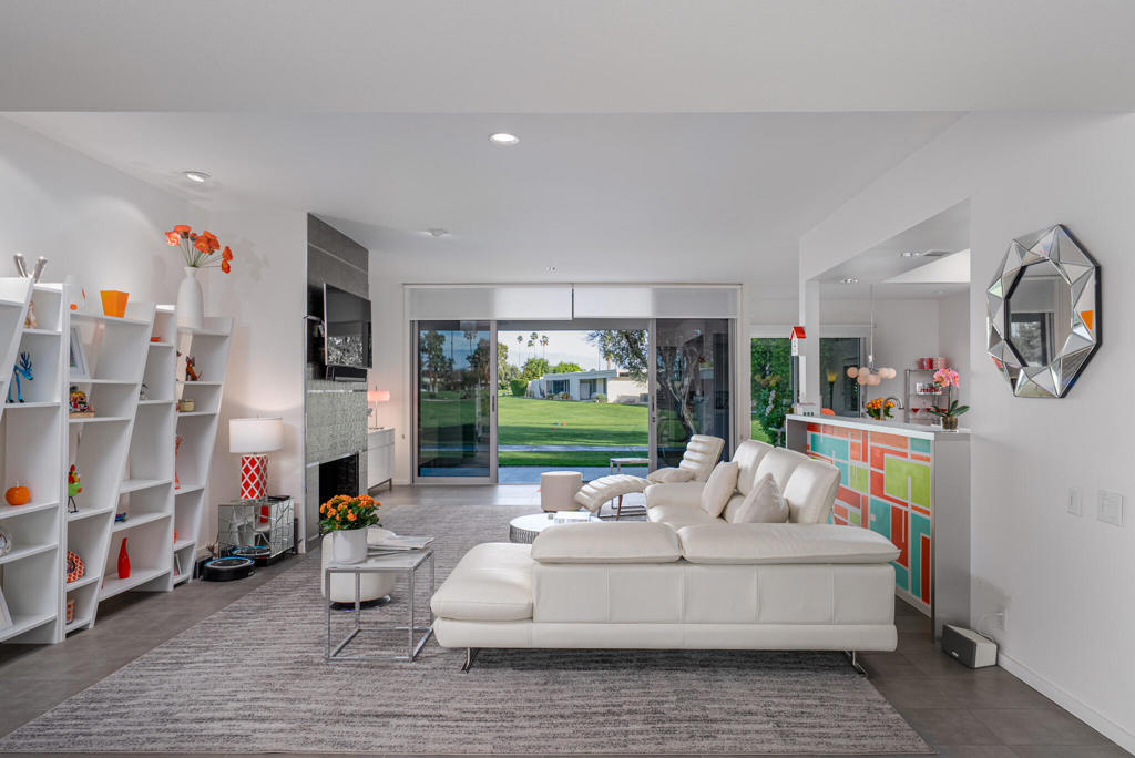 120 Eastlake Drive