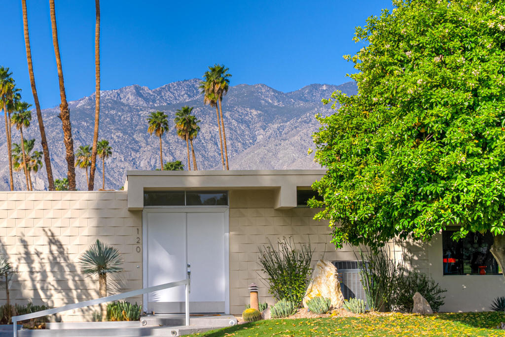 120 Eastlake Drive