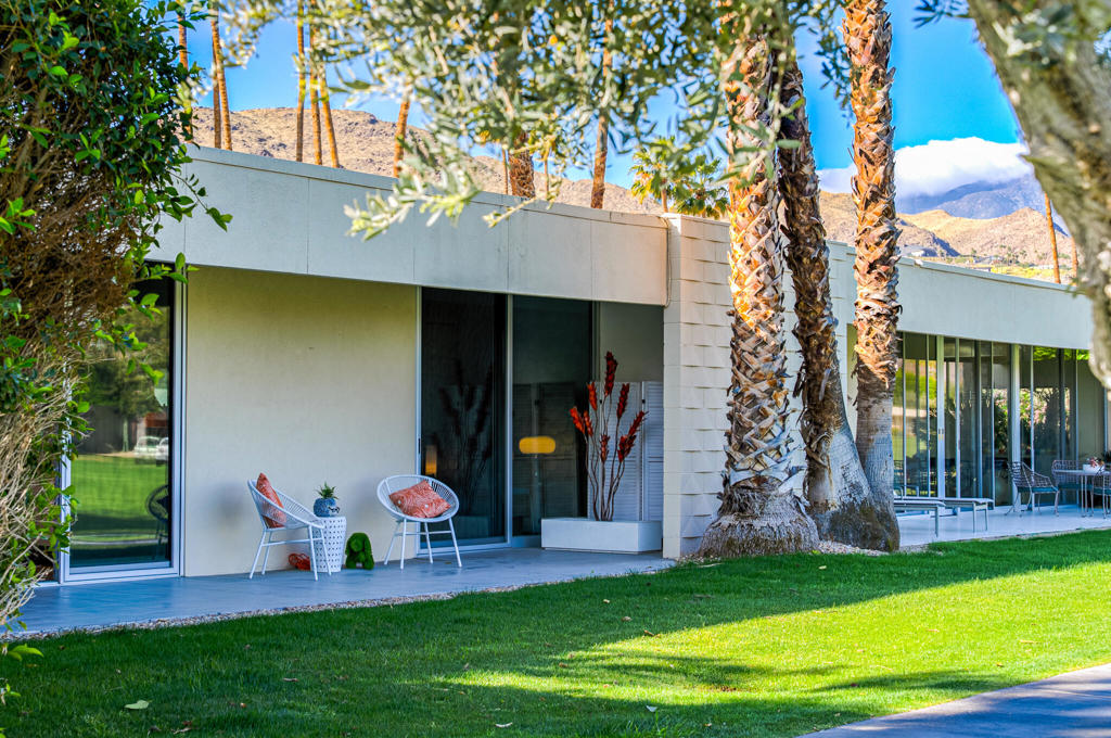 120 Eastlake Drive