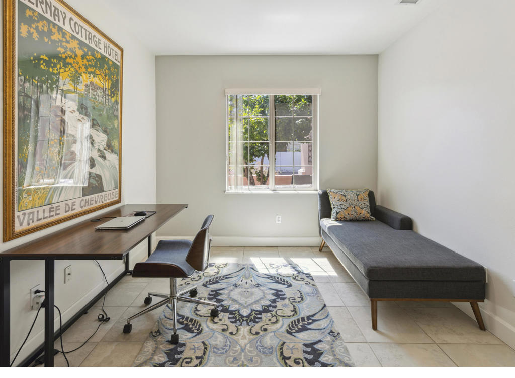 80282 Avenida Santa Olivia