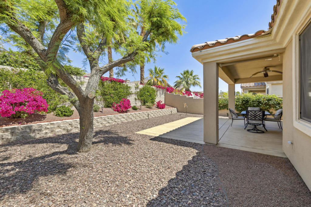 80282 Avenida Santa Olivia