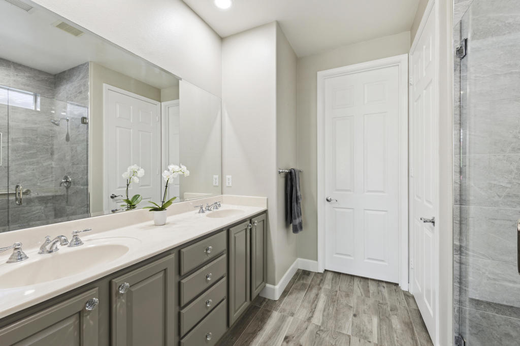 80282 Avenida Santa Olivia