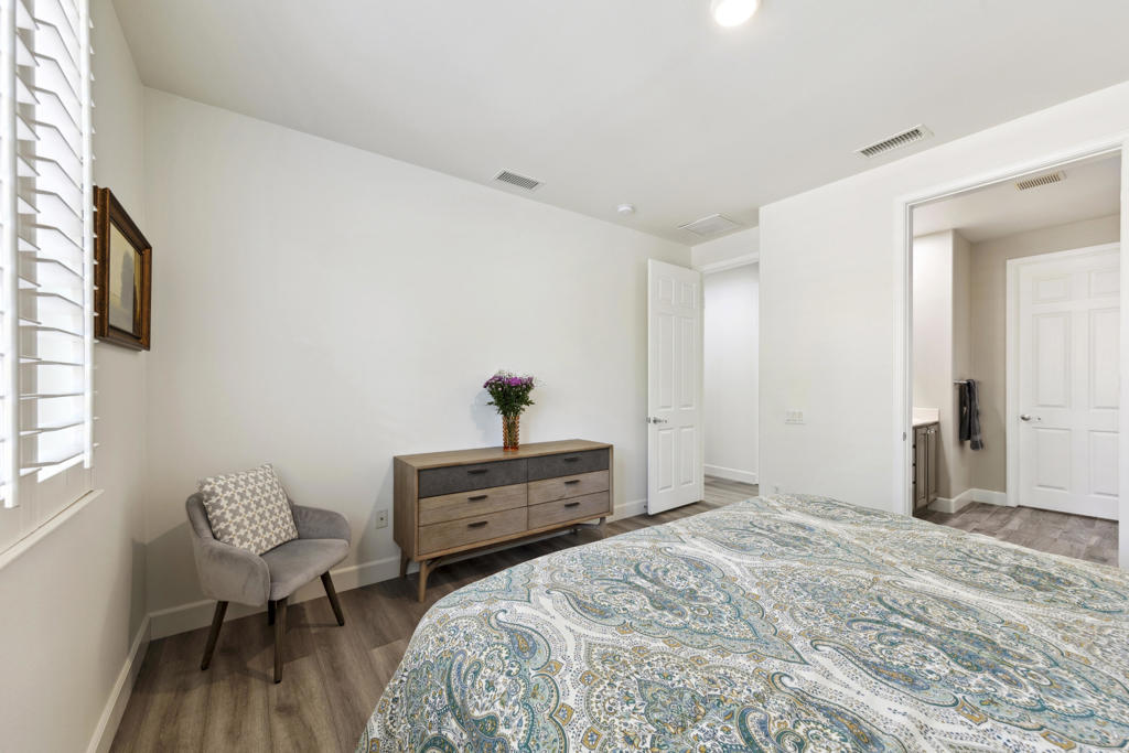 80282 Avenida Santa Olivia