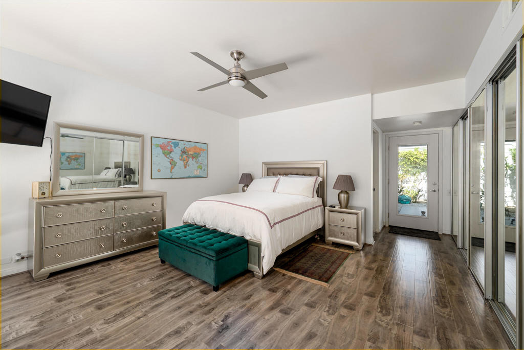 477 Desert Lakes Drive