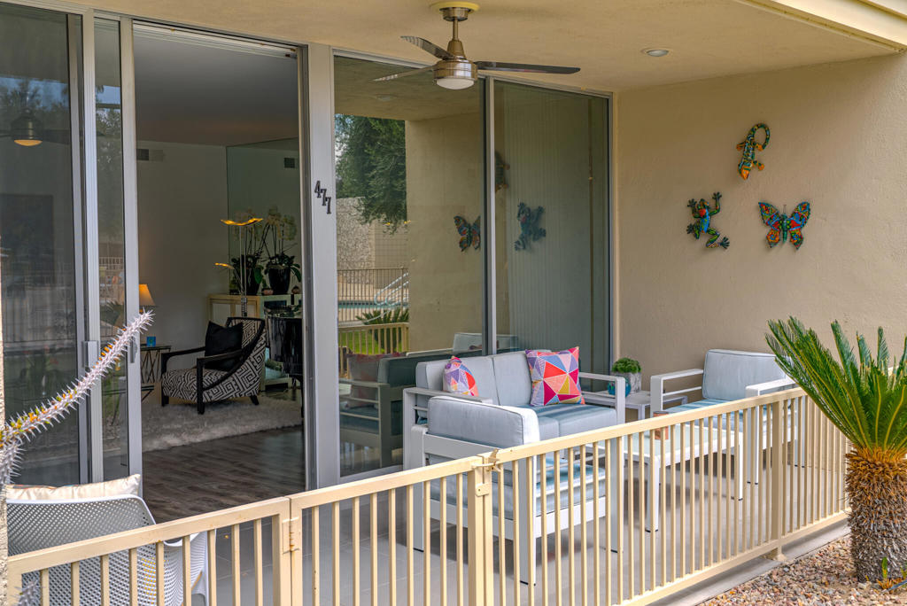 477 Desert Lakes Drive