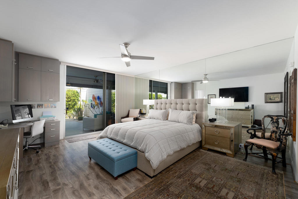 477 Desert Lakes Drive