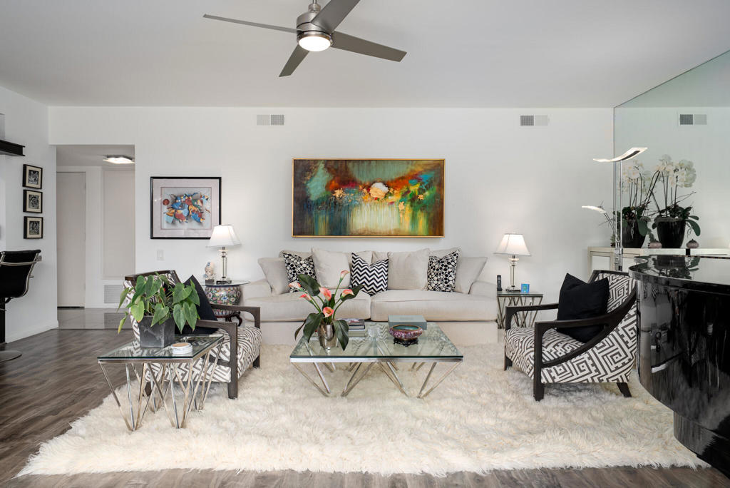 477 Desert Lakes Drive