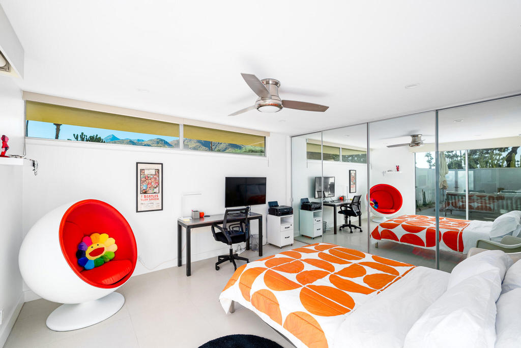 24 Desert Lakes Drive