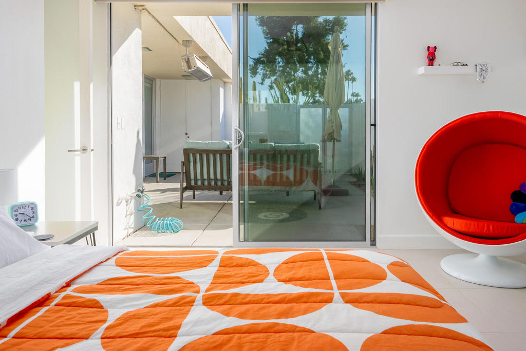 24 Desert Lakes Drive