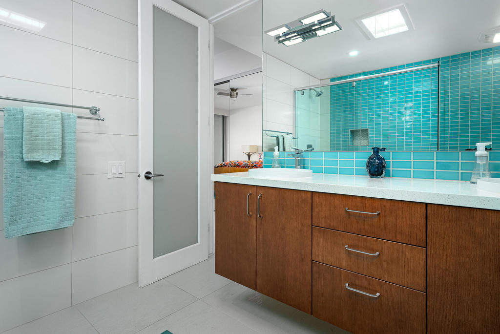 24 Desert Lakes Drive