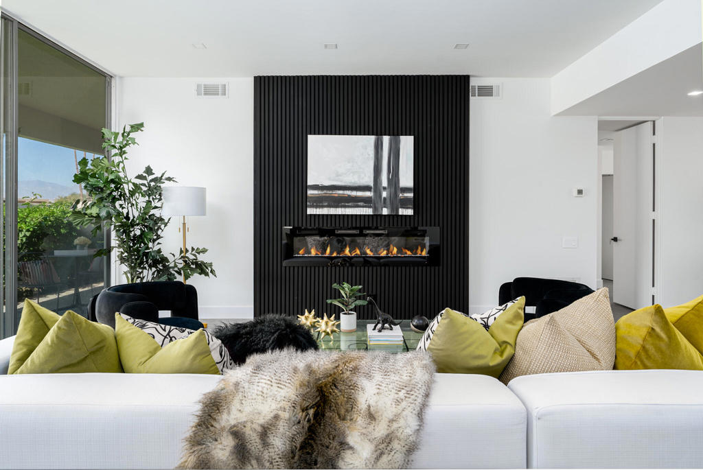 314 Desert Lakes Drive