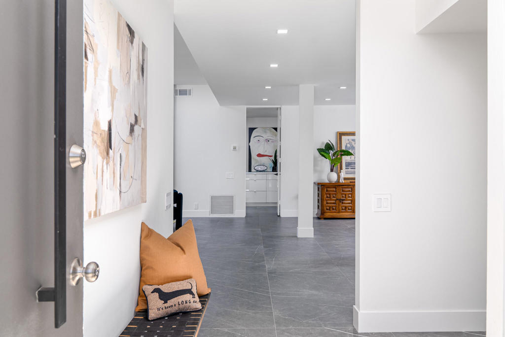 314 Desert Lakes Drive