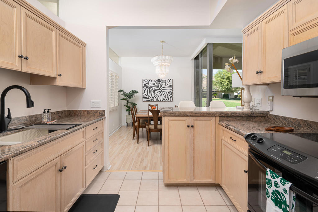 322 Desert Lakes Drive