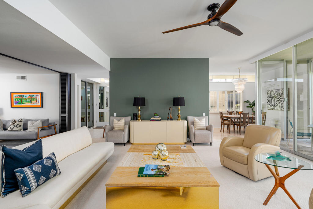 322 Desert Lakes Drive