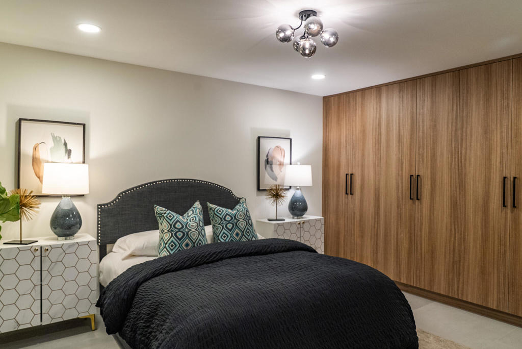 172 Desert Lakes Drive