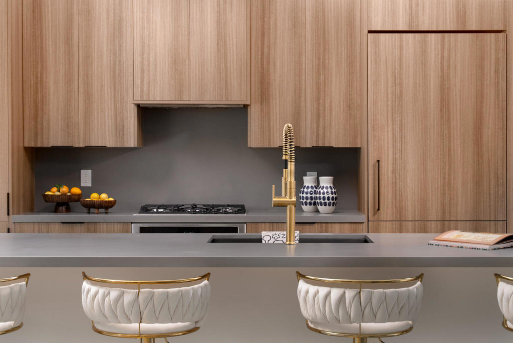 172 Desert Lakes Drive