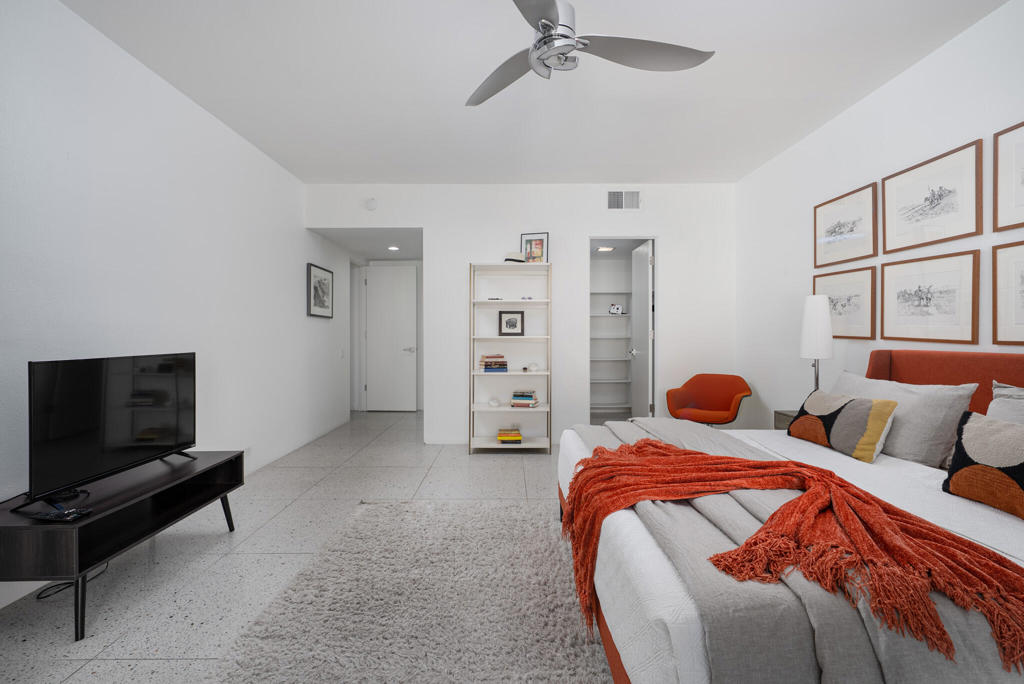 519 Desert Lakes Drive