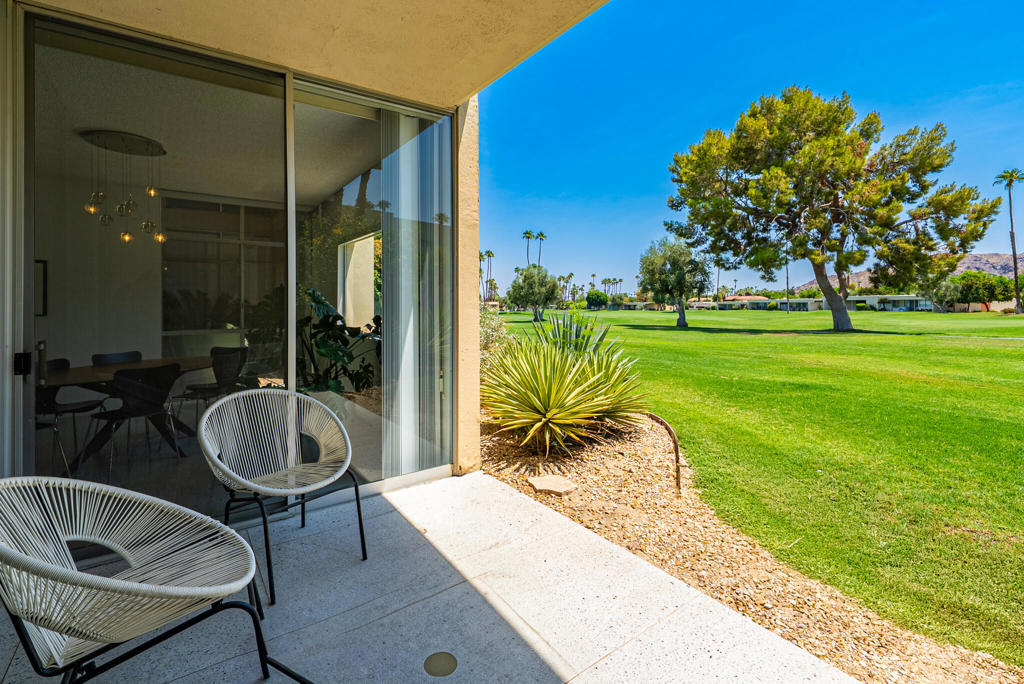 519 Desert Lakes Drive