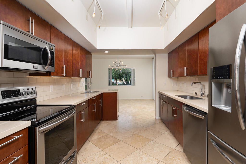 449 Desert Lakes Drive