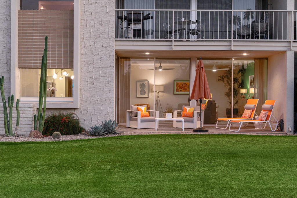 403 Desert Lakes Drive