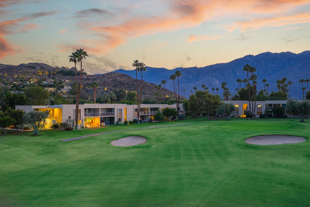 403 Desert Lakes Drive