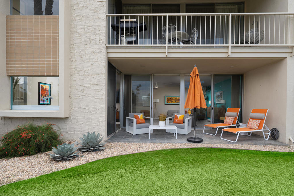 403 Desert Lakes Drive