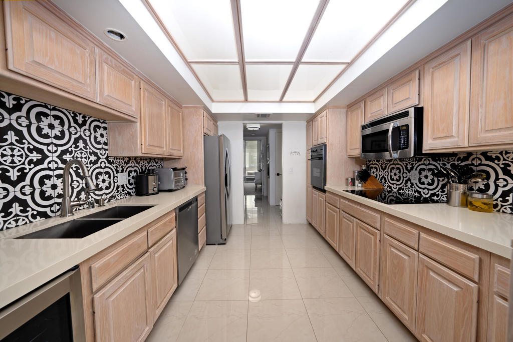 451 Desert Lakes Drive