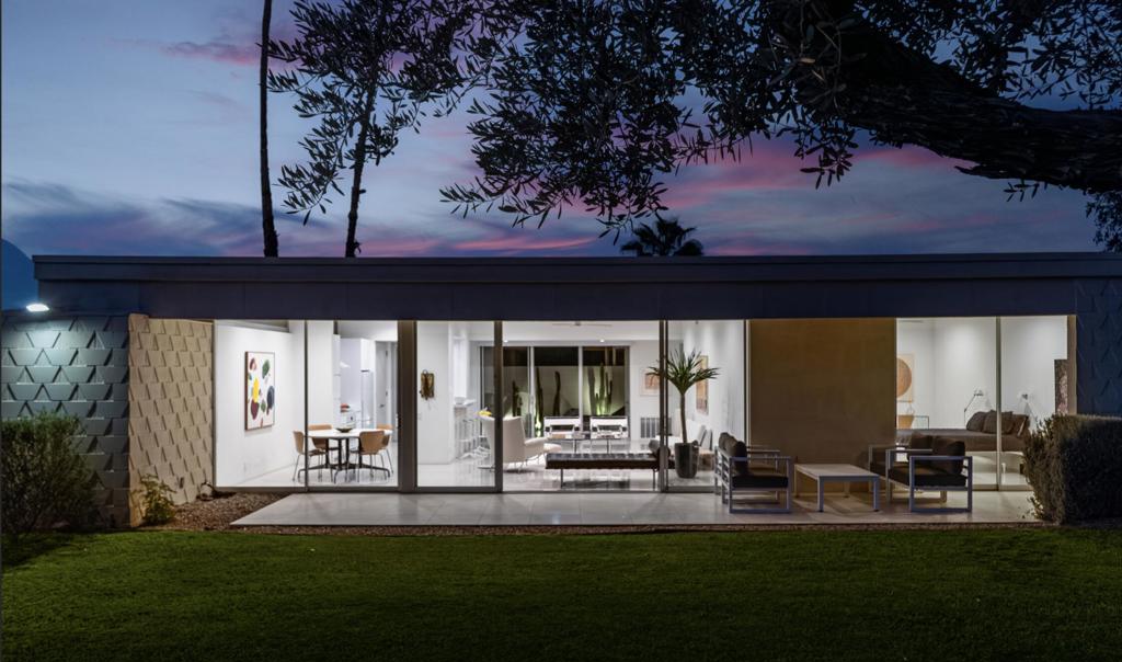 340 Desert Lakes Drive