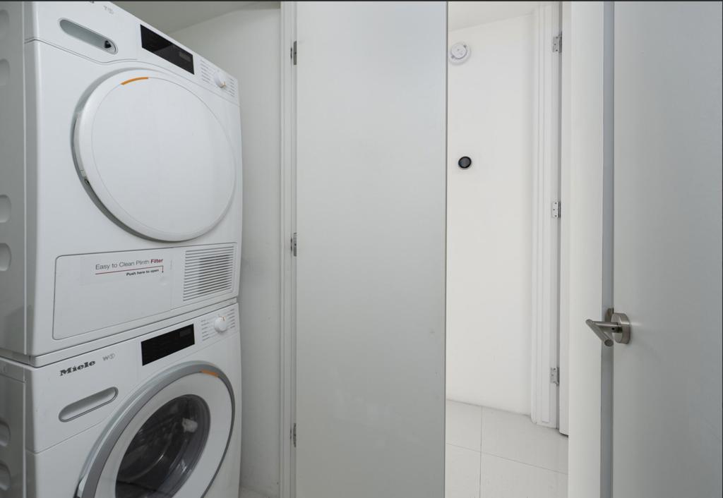 340 Desert Lakes Drive