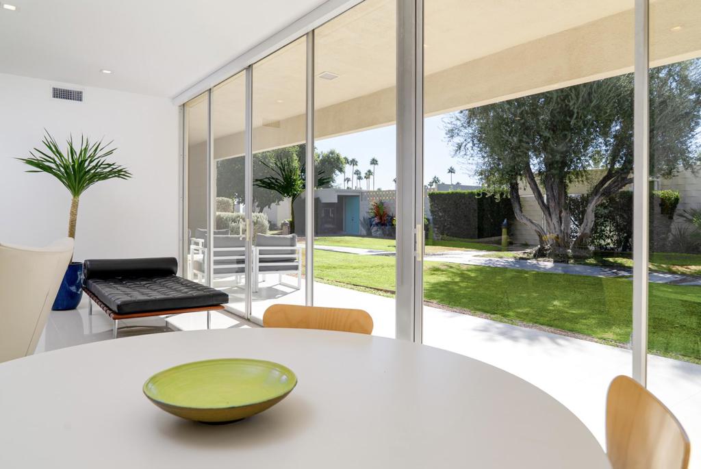 340 Desert Lakes Drive