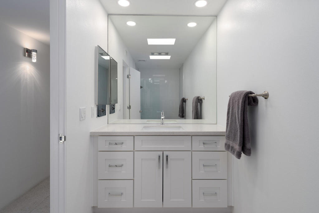 276 Desert Lakes Drive