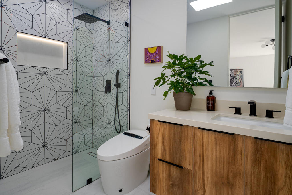 399 Desert Lakes Drive