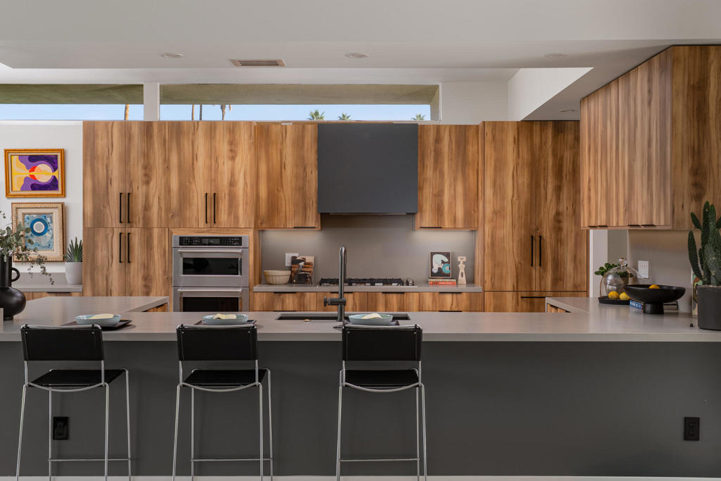 399 Desert Lakes Drive