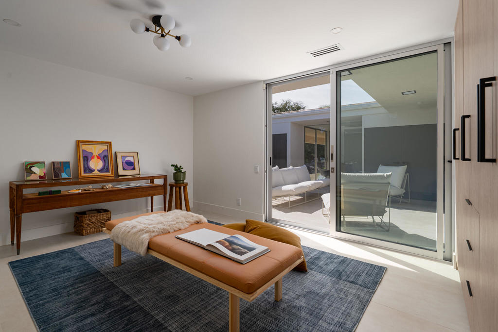 399 Desert Lakes Drive