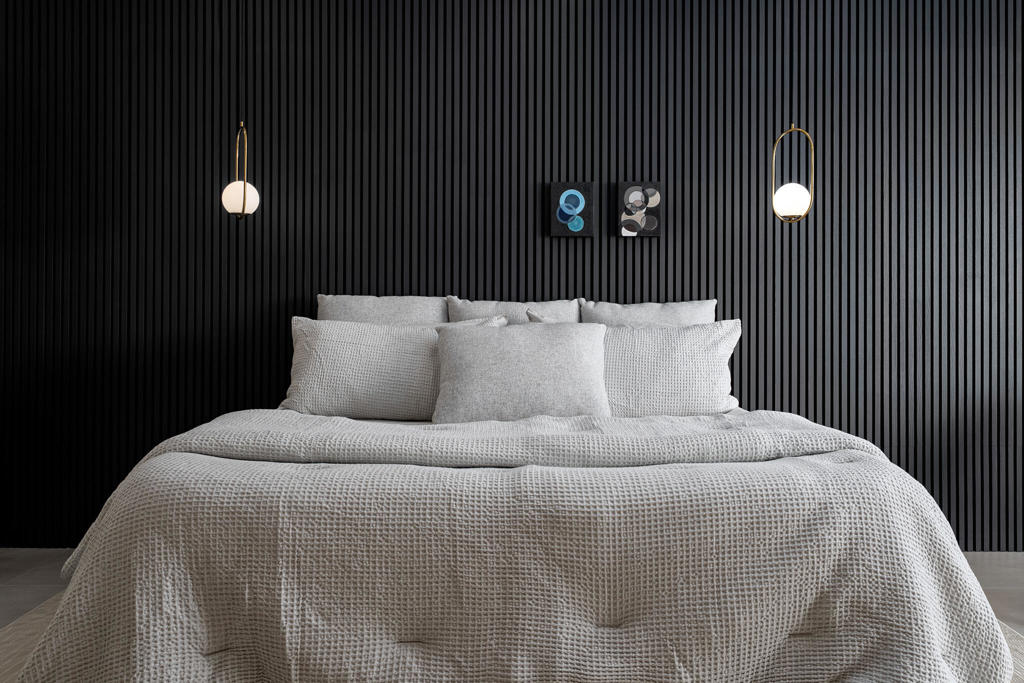 399 Desert Lakes Drive