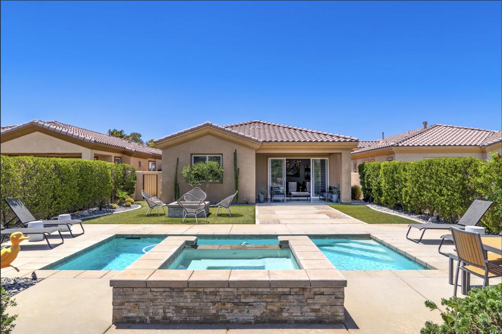 67360 N Laguna Drive