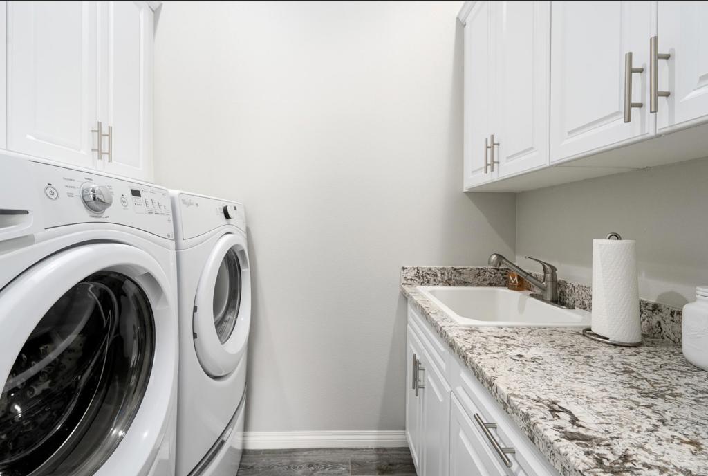 67360 N Laguna Drive